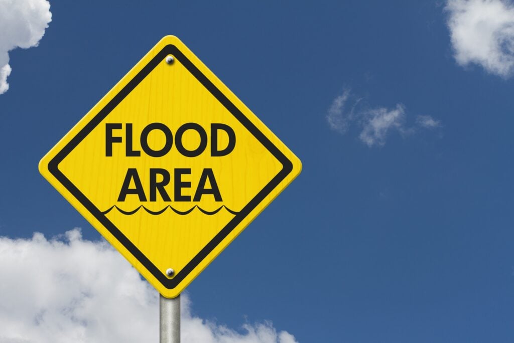 Do I Need Flood Insurance? – What It Covers & Policy Costs