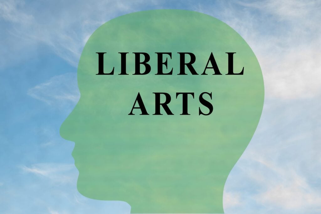 6 Benefits of a Liberal Arts College Degree in the 21st Century